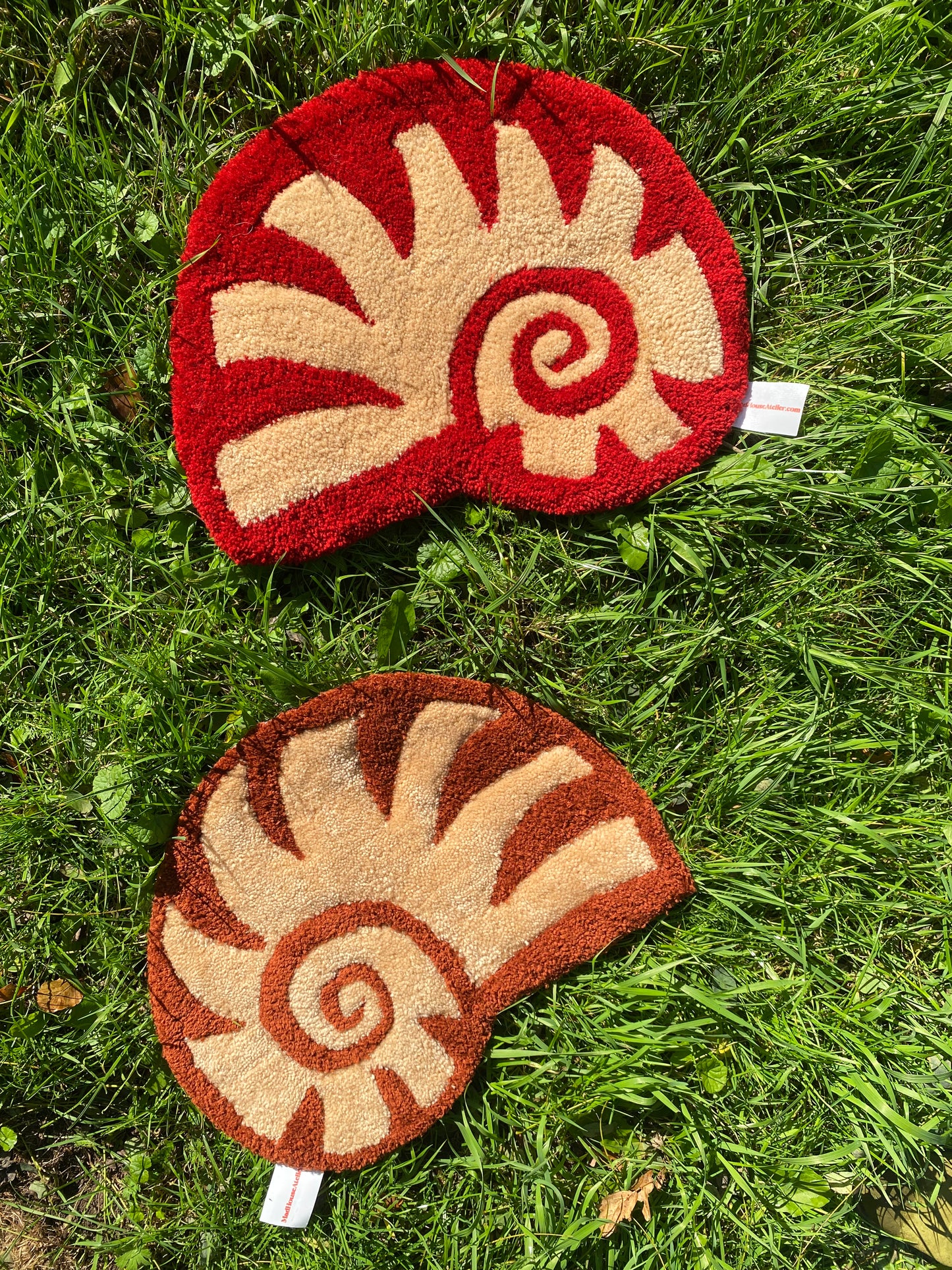 Sea shell handmade wall rug